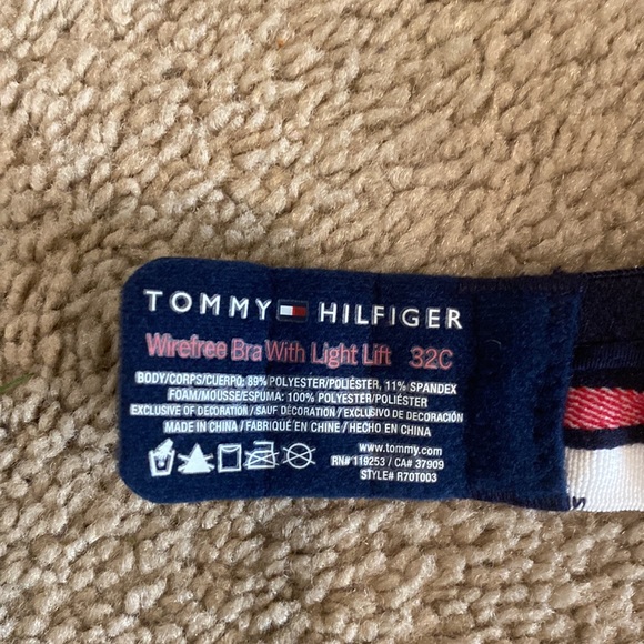 Tommy Hilfiger Navy Sports Bra size 32 C - Picture 4 of 5